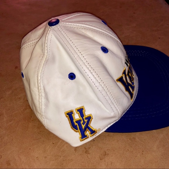 Rare full leather Kentucky Wildcats snap back hat - Picture 2 of 4